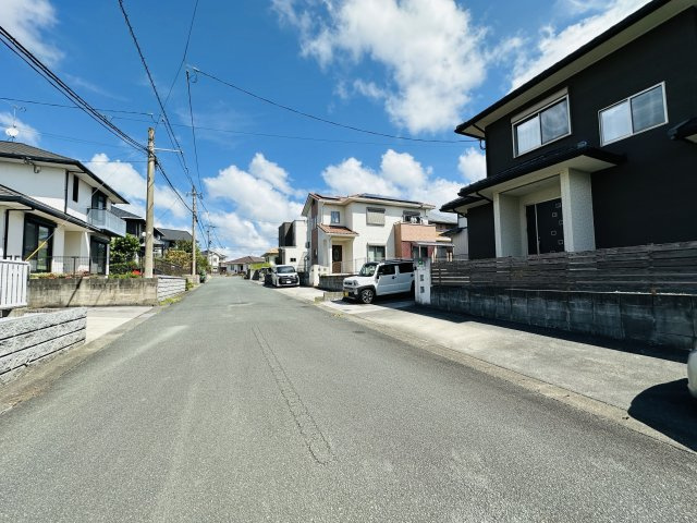 【前面道路含む現地写真】 | 宗像市広陵台４丁目　戸建て