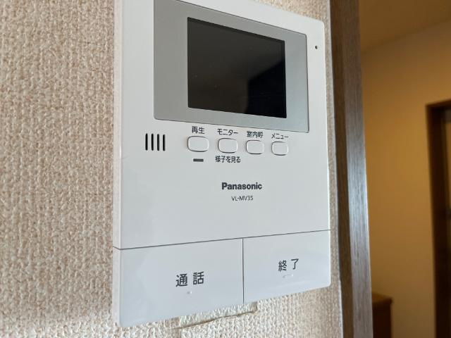 リヴィエール横浜の内装|カメラ付インターホン