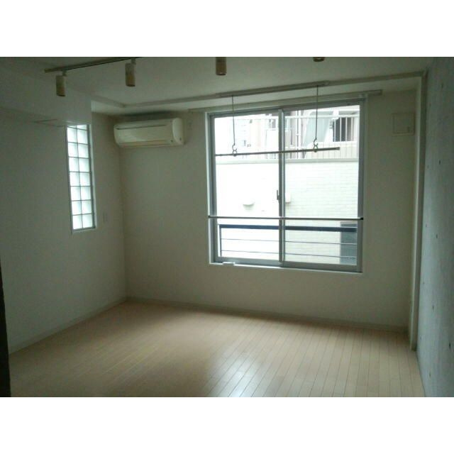 ＺＥＳＴＹ大塚の居間・リビング