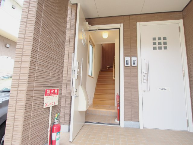ファミール　Ⅱの玄関
