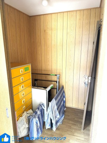 多可町加美区豊部戸建の収納|西側洋室内の納戸