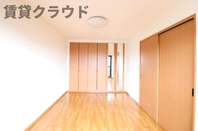 グレイスヴィラの寝室|開放的な寝室です