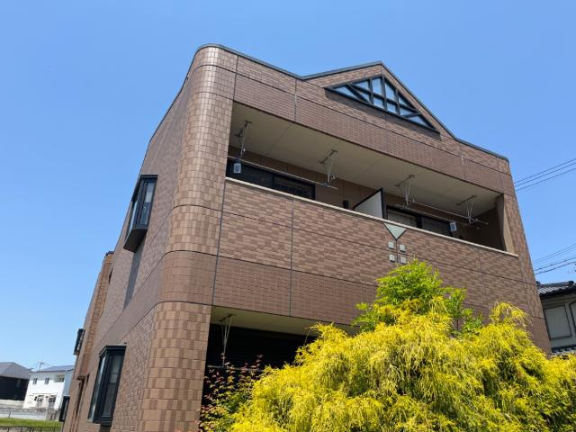 【外観】 | LEGACY学園前 | 外観写真（昼）