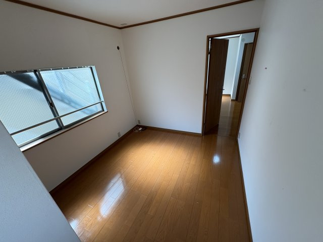 スカイハイツ日暮の洋室
