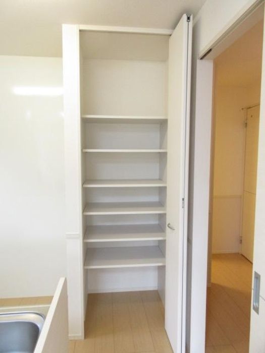 D-room OMODAKAB棟の収納