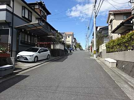 南区仁保南1丁目中古戸建3,980万円の前面道路含む現地写真