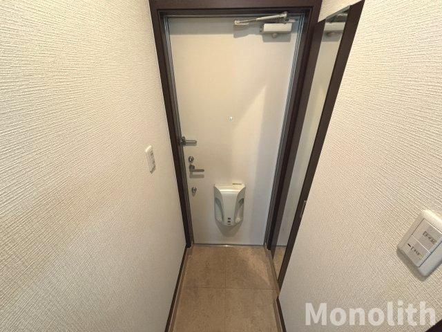 ジェンネ降井の玄関