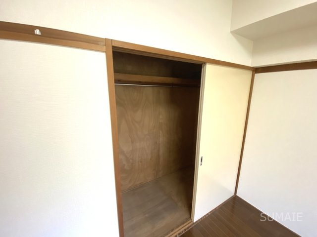 鈴木ガーデンコーポラスの収納|4.5帖洋室収納☆彡