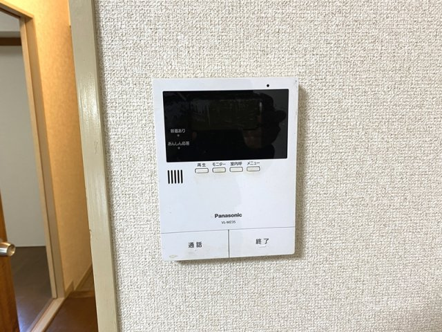 鈴木ガーデンコーポラスのセキュリティ|モニター付きインターホン☆彡