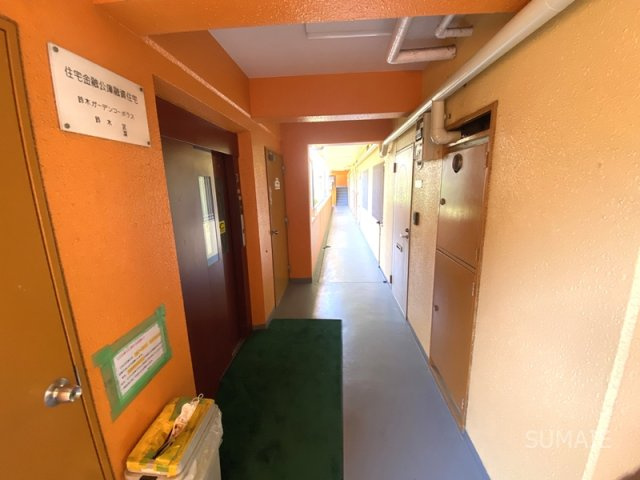 鈴木ガーデンコーポラスのその他共用部分|共用廊下☆彡