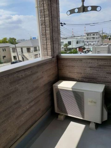 マーヴェラス末広のバルコニー|外からの目が気にならないバルコニーで洗濯物が干せます