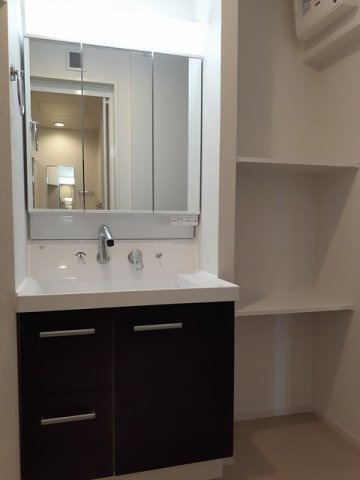 ジリータ　Ｂの洗面所|スペースが確保できる洗面所です