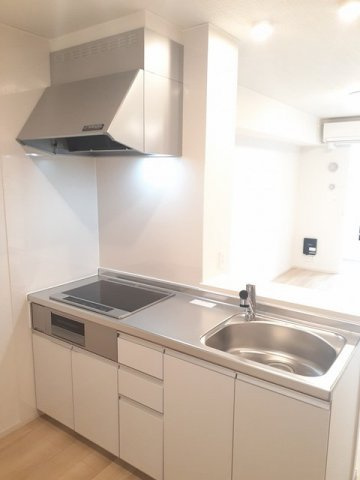 パピィ　エースリーのキッチン|コンパクトなキッチンで掃除もラクラク