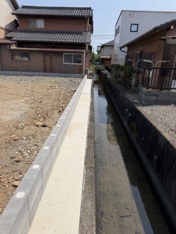 7区画分譲地　笠木町　D区画のその他|西側水路
