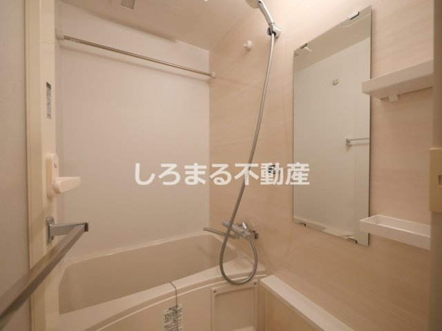コンフォリア・リヴ博労町一丁目Ｑの浴室
