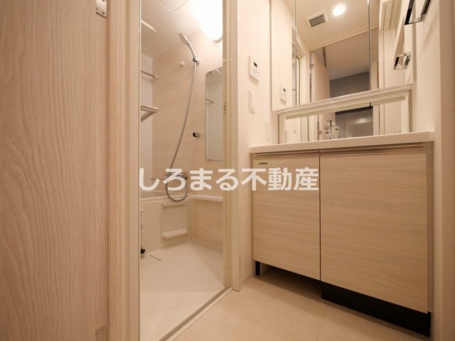 コンフォリア・リヴ博労町一丁目Ｑの洗面所