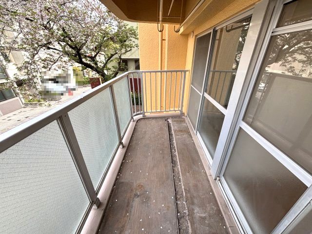 ラムール住吉のバルコニー