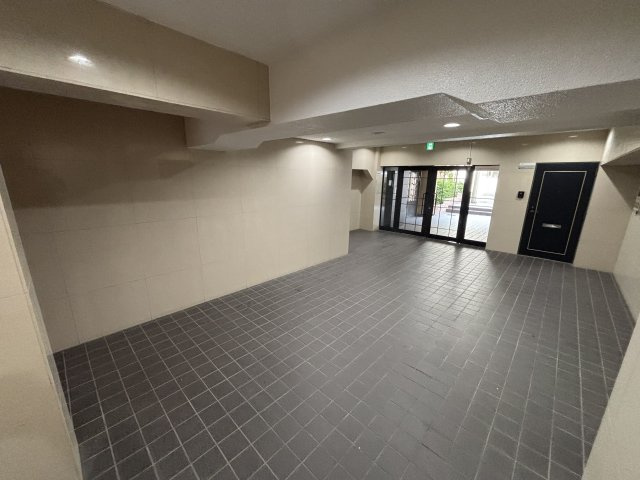 ラムール住吉のロビー