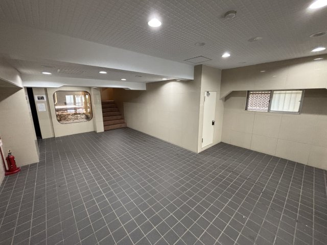 ラムール住吉のロビー