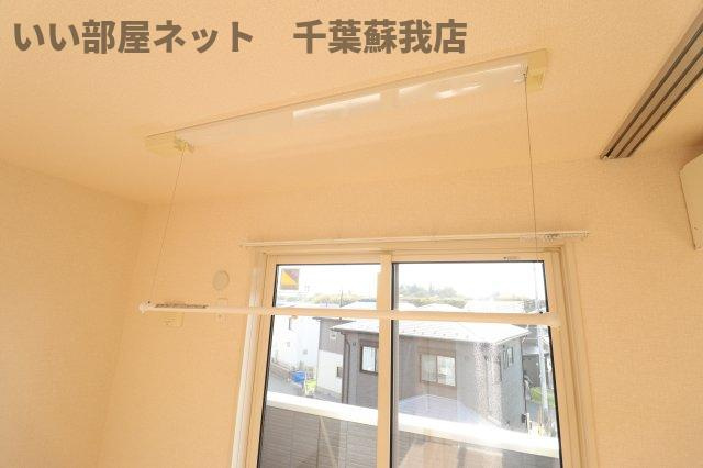 ラファエルの洋室|室内物干し