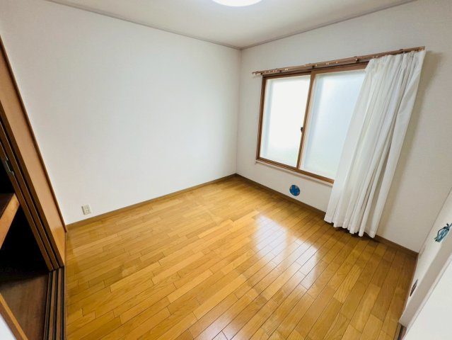 垂水高丸住宅4号棟の子供部屋