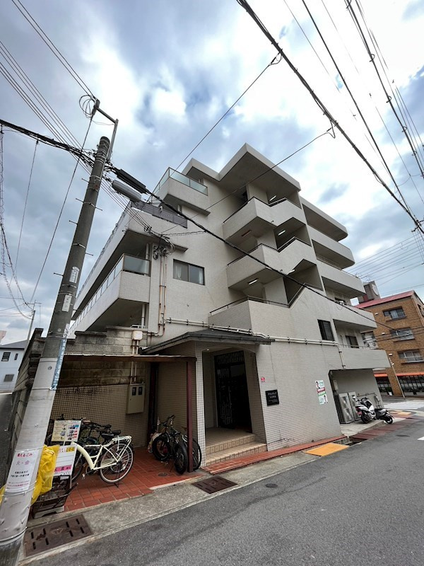 グランディア王子駅前