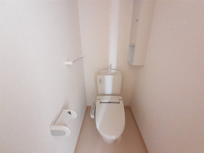 【トイレ】 | ポエム・ひまわり | ゆったりとした空間のトイレです