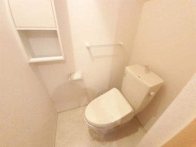 【トイレ】 | インプレス・ヴィラ | 落ち着いた色調のトイレです