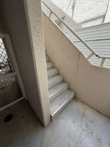 ハイツシスタローザの外観