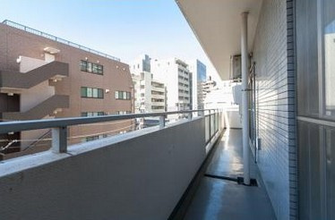 【バルコニー】