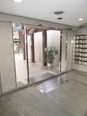 【エントランス】