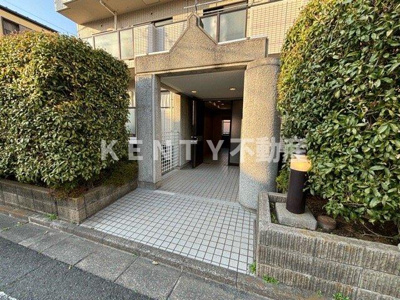 【エントランス】 | ドルフ馬込 | 落ち着いたエントランスです
