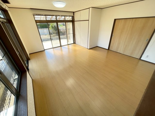 【居間・リビング】