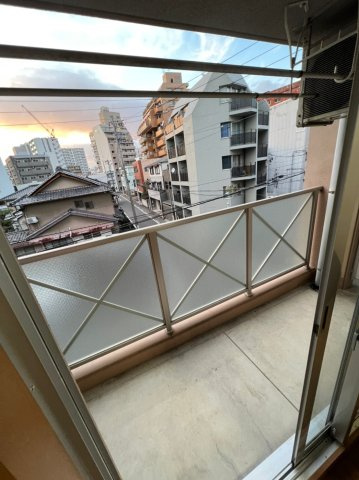 ヴァンクール新栄　名古屋市賃貸　仲介手数料無料のバルコニー