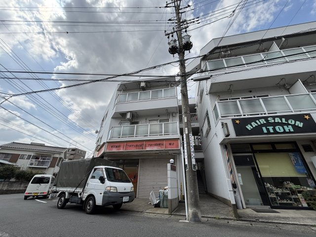 川崎市多摩区菅５丁目の賃貸マンションの外観