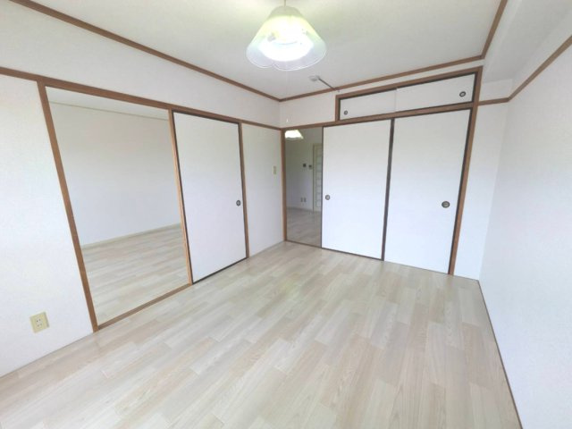 セルアーモ高野台南稲葉の和室
