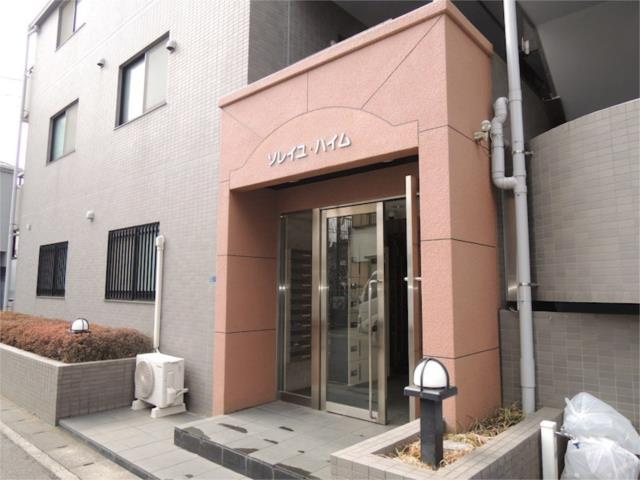 川崎市多摩区菅４丁目の賃貸マンションのエントランス