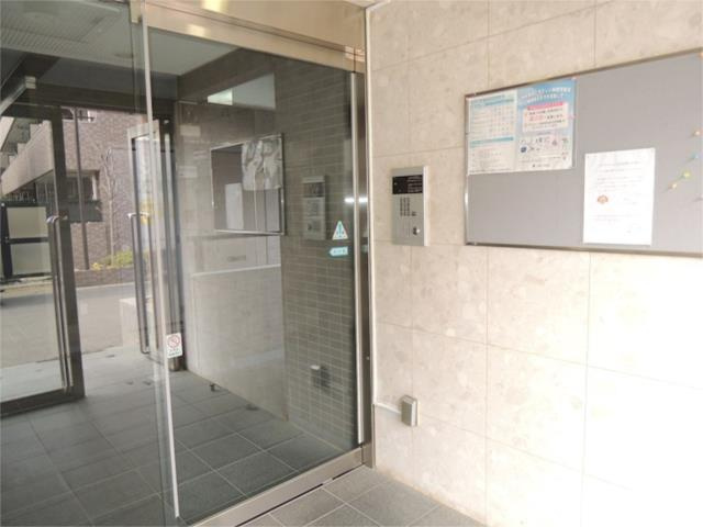 川崎市多摩区菅４丁目の賃貸マンションのエントランス