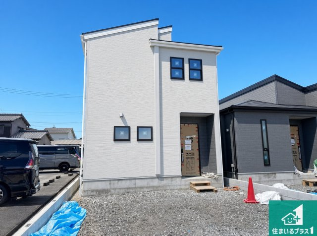 ◆岸和田市三田町　第9期　新築一戸建ての外観|現在建築中！落ち着いた街並みで新生活を始めることが出来そう！周辺の物件も併せてご紹介させて頂きます！