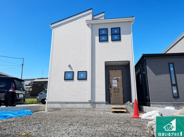 ◆岸和田市三田町　第9期　新築一戸建ての外観|現在建築中！落ち着いた街並みで新生活を始めることが出来そう！周辺の物件も併せてご紹介させて頂きます！