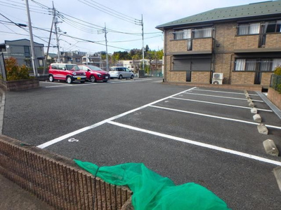 【駐車場】 | メゾンソレーユ
