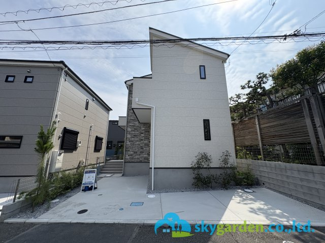 藤沢市辻堂太平台４期　新築戸建　全２棟１号棟の外観|外はこのようになっています