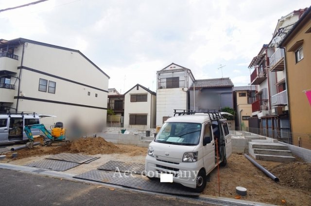 【内観：施工例】 | 東大阪市西上小阪　【A号棟/全3棟】 | 【同社による同仕様の施工例】対面式のカウンターキッチン♪オールインワン浄水栓完備です☆