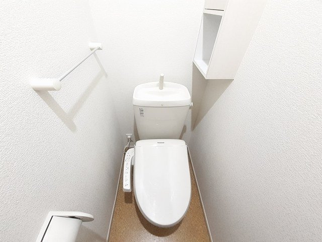 パーク　サイド　エイシュウのトイレ|ゆったりとした空間のトイレです