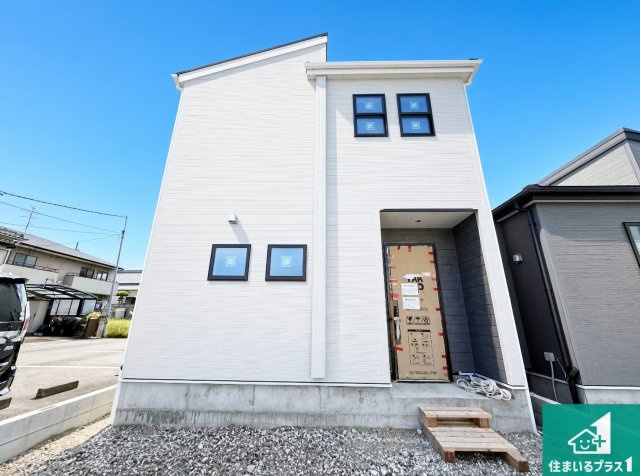 岸和田市三田町　第9期　新築一戸建ての外観|現在の進捗状況です！順調に作業進行中、完成が待ち遠しいです！詳細の間取り等、お気軽にお問い合わせください！