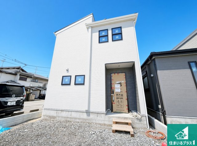岸和田市三田町　第9期　新築一戸建ての外観|現在建築中！落ち着いた街並みで新生活を始めることが出来そう！周辺の物件も併せてご紹介させて頂きます！