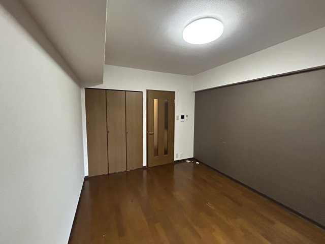 サンビルダー王子公園　の居間・リビング