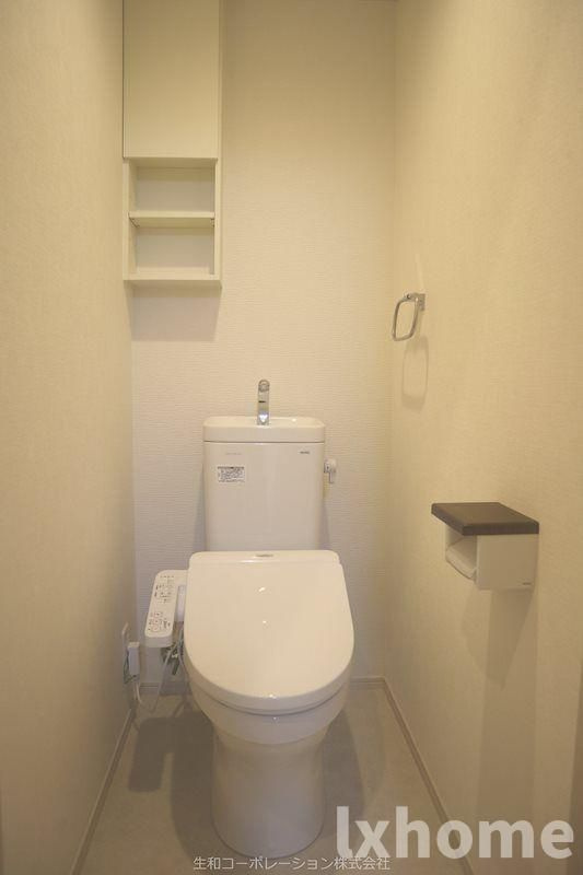 ツーブリッジのトイレ|落ち着いた色調のトイレです