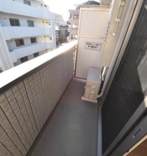 市川市幸２丁目の賃貸マンションのバルコニー