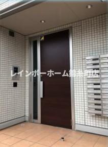 市川市幸２丁目の賃貸マンションのエントランス